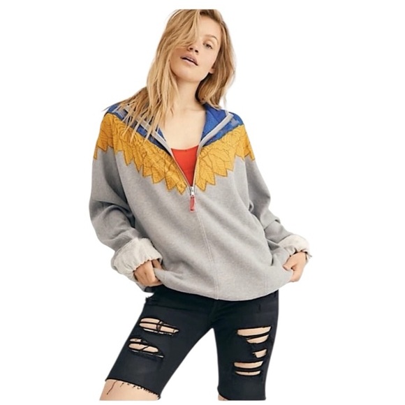 Freepeople.Size small. Isla pullover oversized front zip crochet sweatshirt - Picture 2 of 15